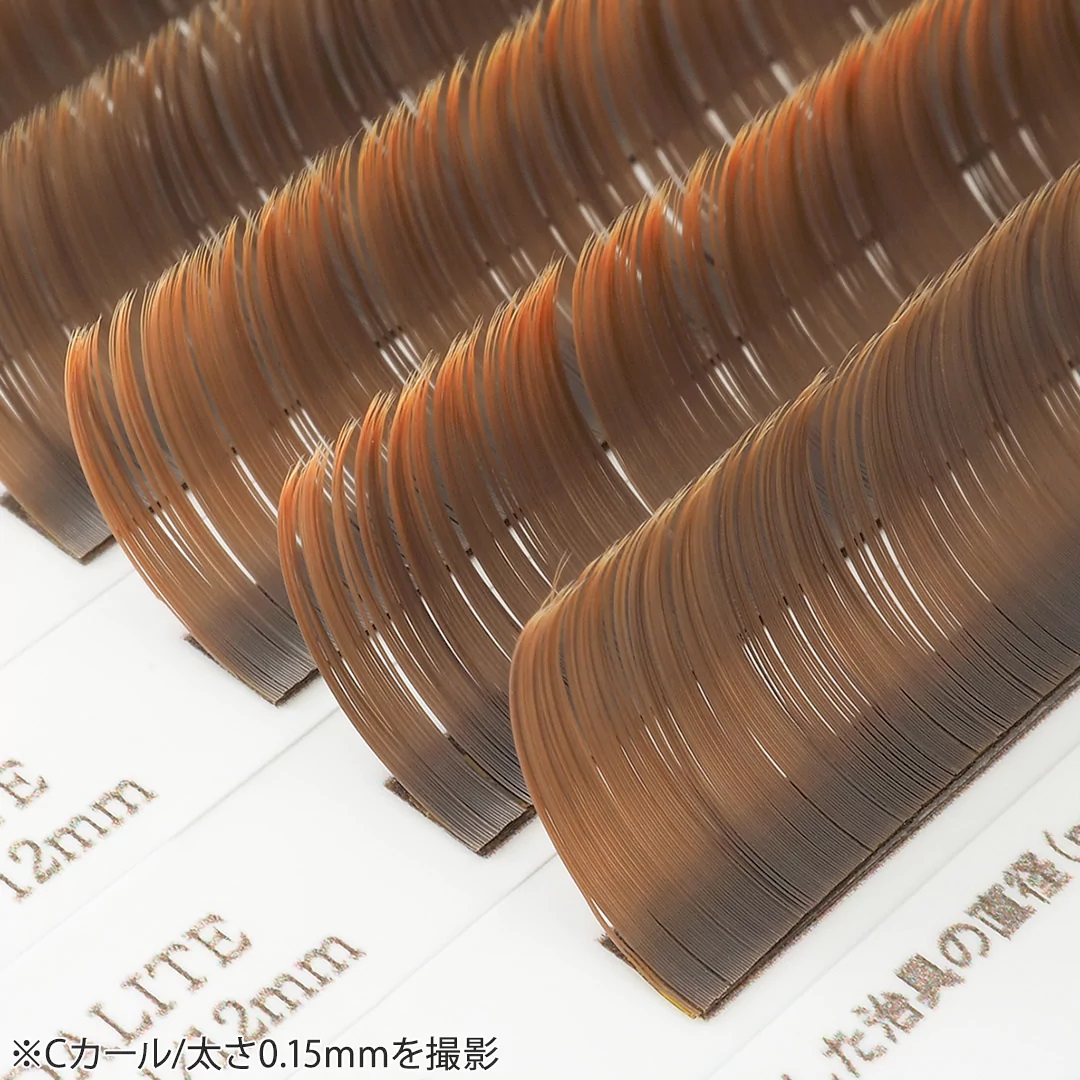美容学生からプロまで対応するメイクアップ商品やコスメならLUXE